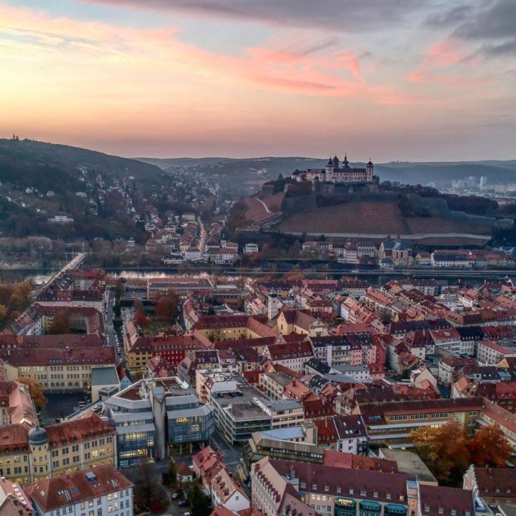 Discover Würzburg’s Finest Castles & Palaces – Same-Day Private Tour