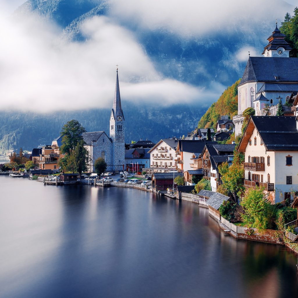 hallstatt-austria-alps